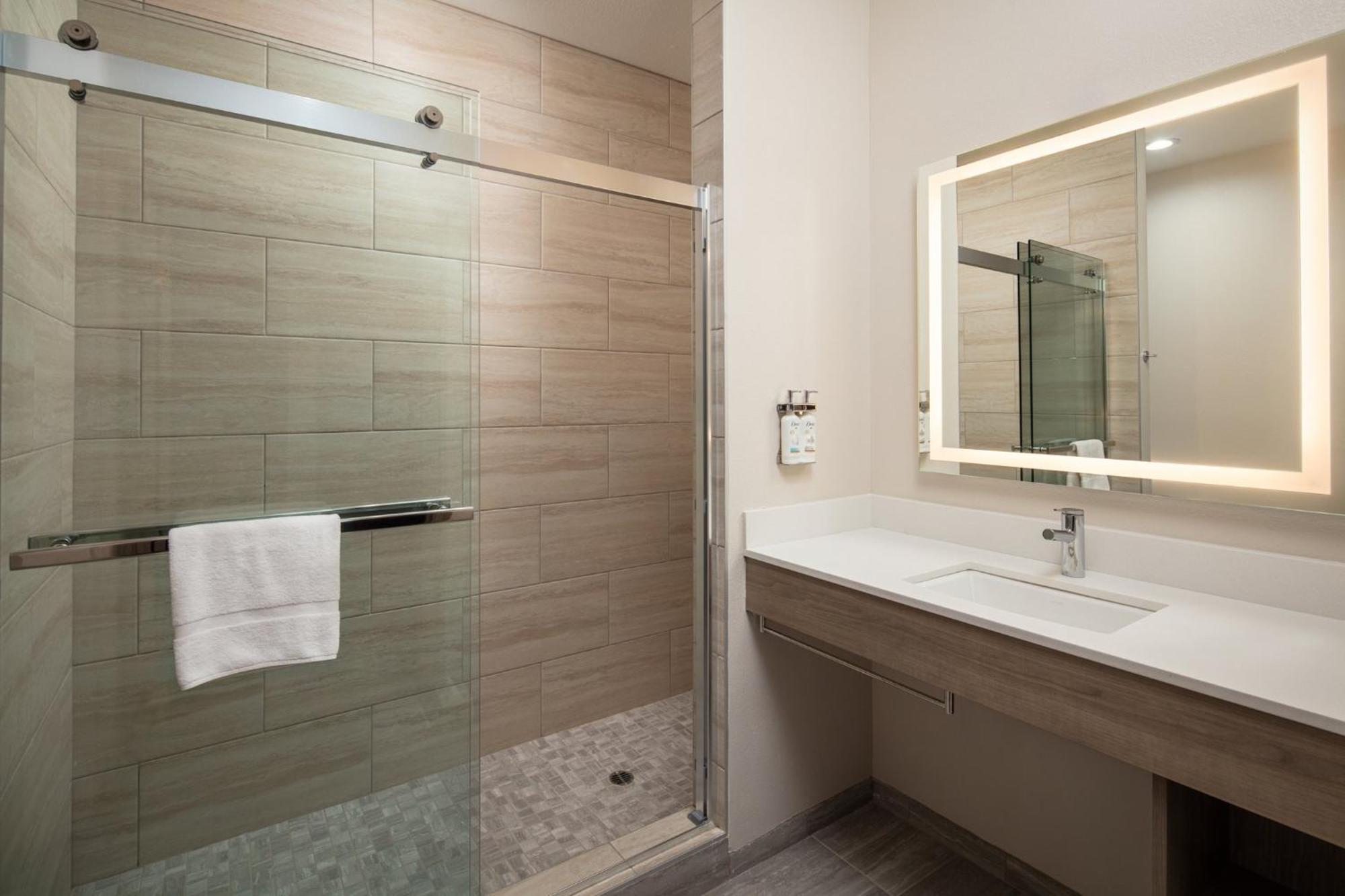 Holiday Inn Express Hotel & Suites Ventura Harbor By Ihg Exterior foto