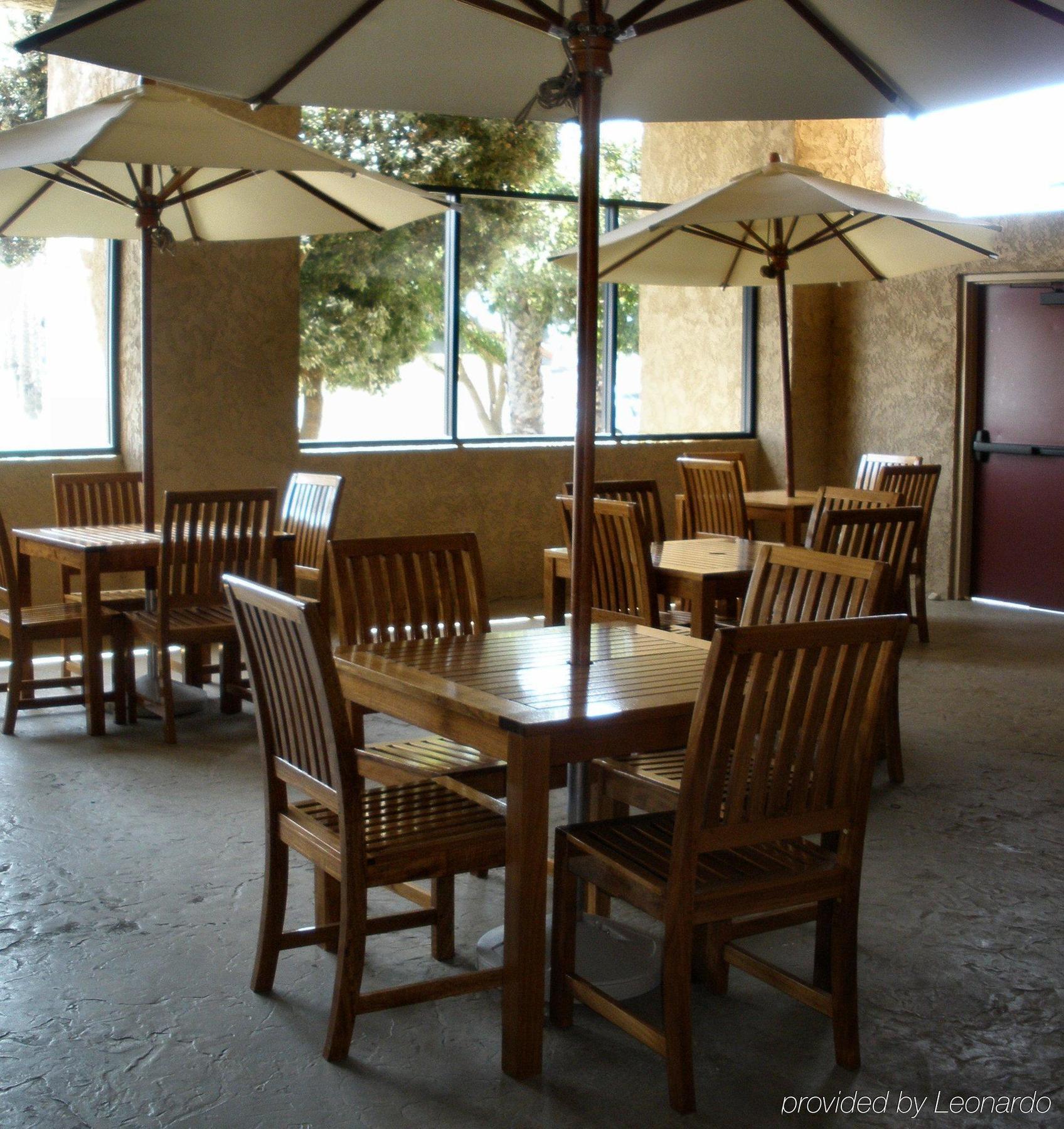 Holiday Inn Express Hotel & Suites Ventura Harbor By Ihg Exterior foto